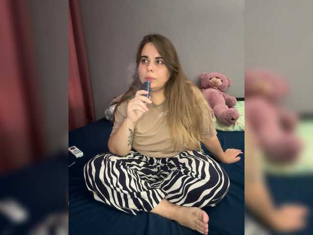 yours-13 live cam on BongaCams