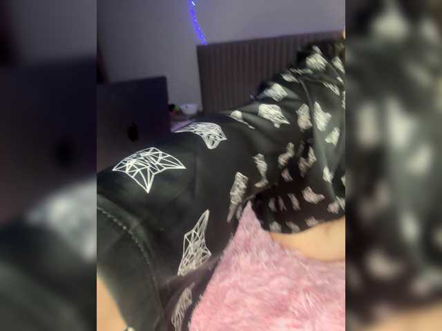 yours-13 live cam on BongaCams