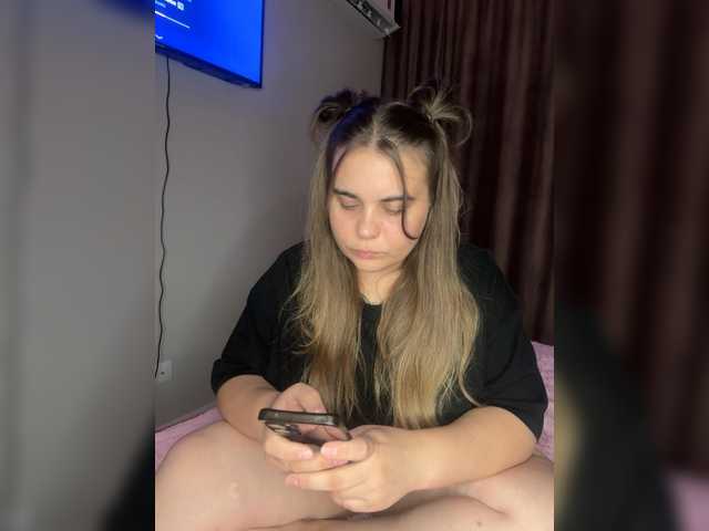 yours-13 live cam on BongaCams