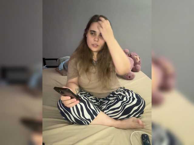 yours-13 live cam on BongaCams