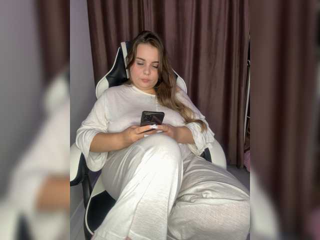 yours-13 live cam on BongaCams