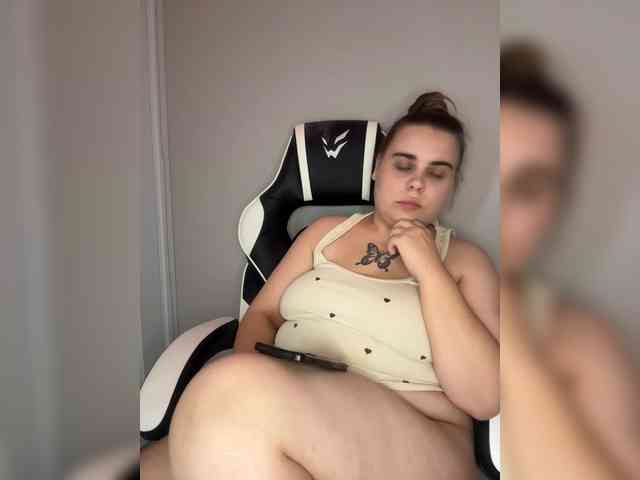 yours-13 webcam