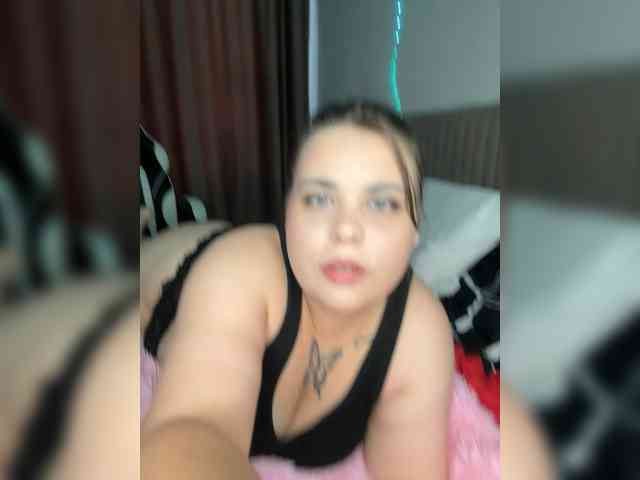 yours-13 webcam