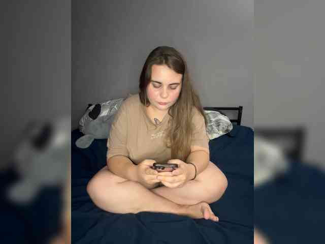 yours-13 webcam