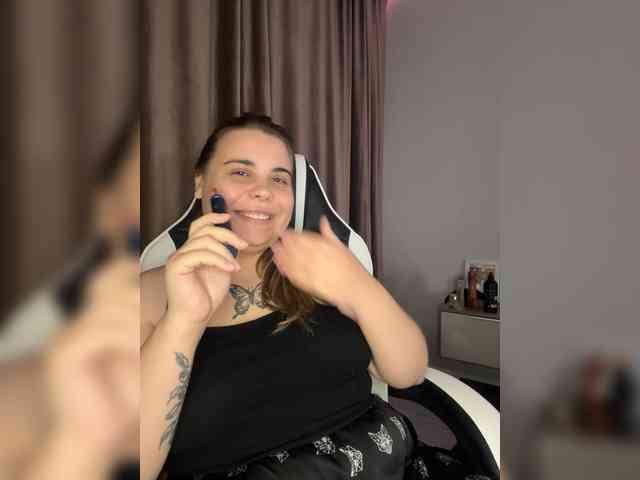 yours-13 webcam