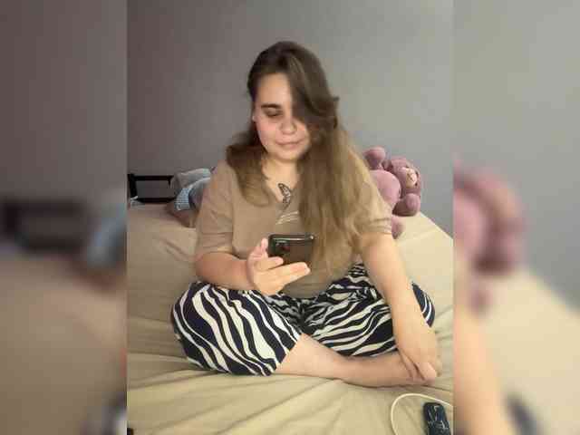 yours-13 webcam