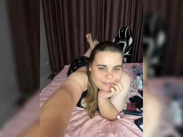 yours-13 webcam