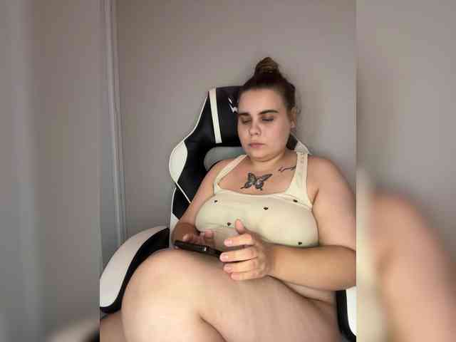 yours-13 webcam