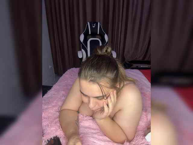 yours-13 webcam