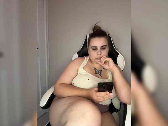 yours-13 webcam