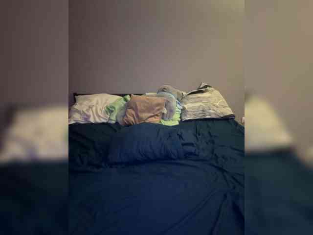 yours-13 webcam
