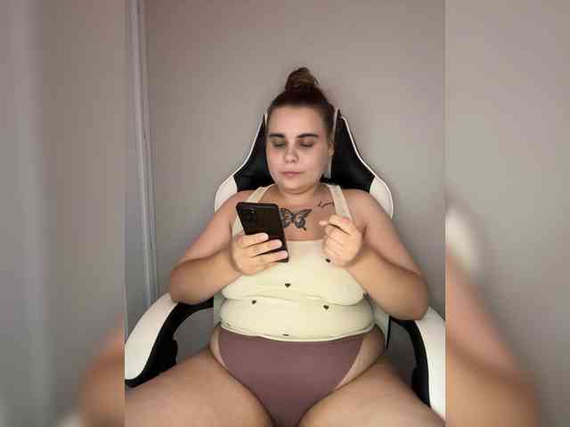 yours-13 webcam