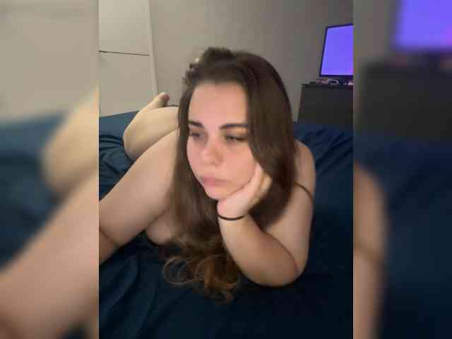 yours-13 webcam