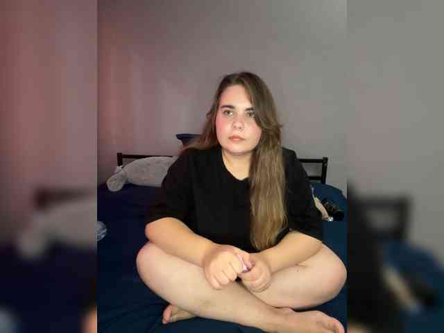 yours-13 webcam