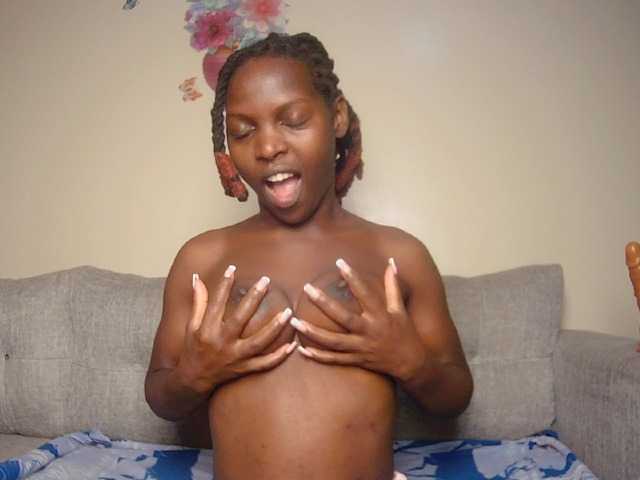 Silkserenity55 live cam on BongaCams