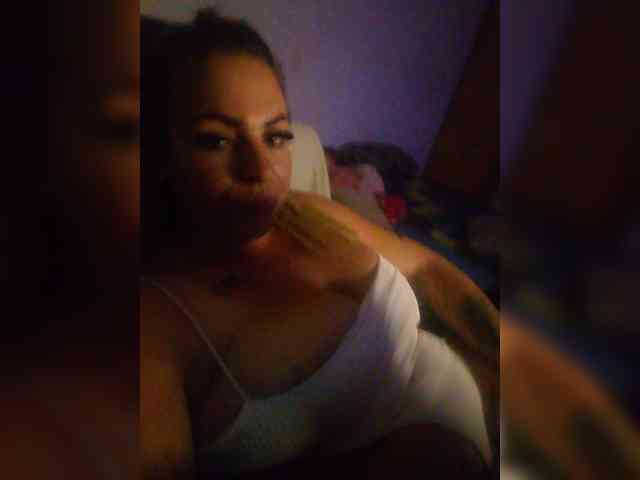 rasselaura9 Sex Cam Show
