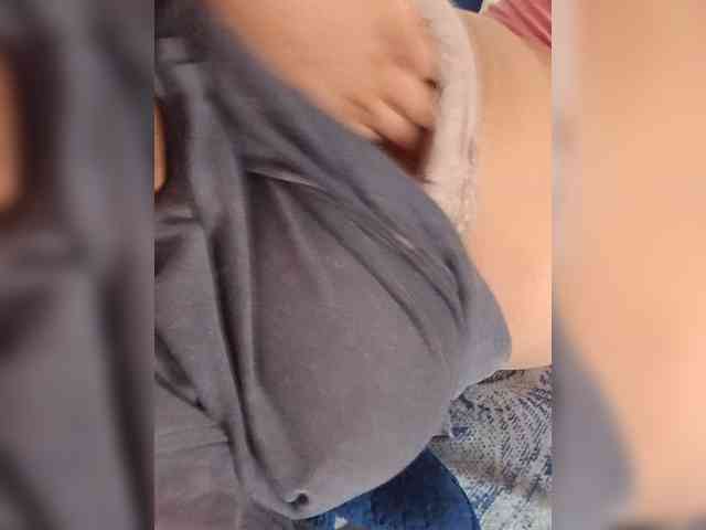 Luisalee24 webcam