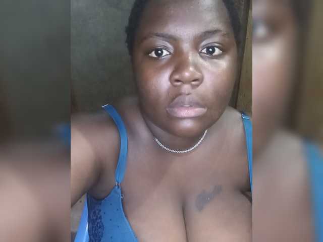 LuxeEbony