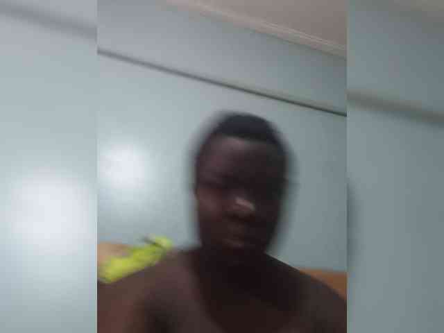 LuxeEbony webcam