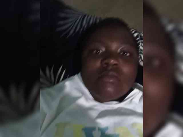 LuxeEbony webcam