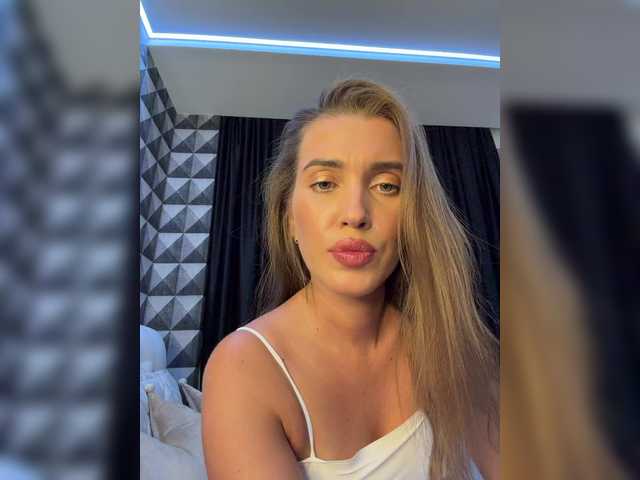 sweetsin1 live webcam show
