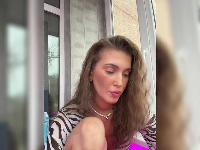sweetsin1, en directo ahora en BongaCams
