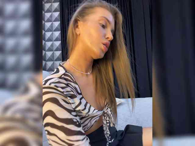 sweetsin1 Sex Cam Show