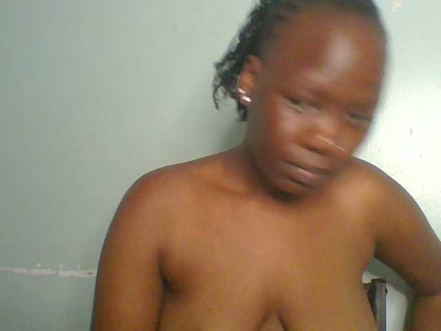 Lovely-browney live cam on BongaCams