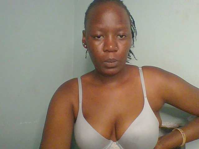 Lovely-browney live cam on BongaCams