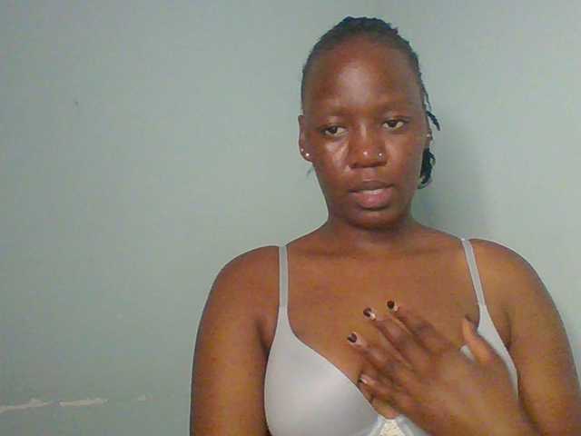 Lovely-browney live cam on BongaCams