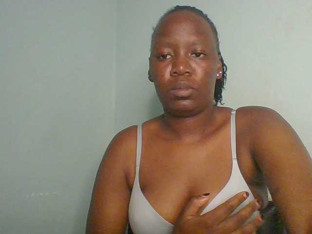 Lovely-browney live cam on BongaCams