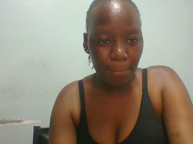 Lovely-browney live cam on BongaCams