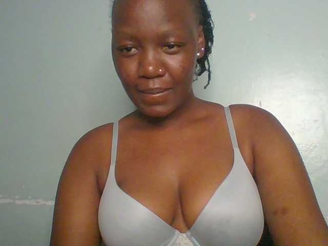 Lovely-browney — Profile and Statistics on BongaCams