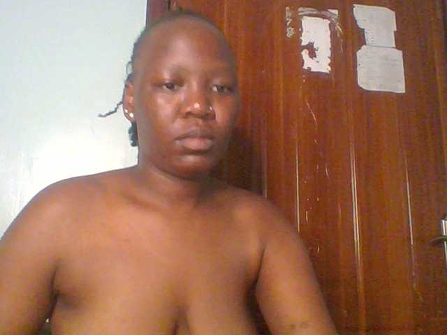 Lovely-browney live cam on BongaCams