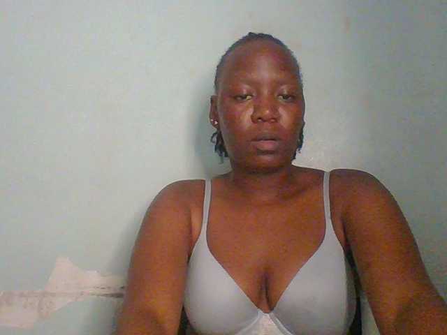 Lovely-browney live cam on BongaCams