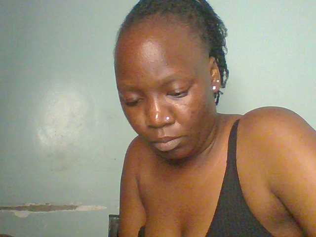 Lovely-browney live cam on BongaCams