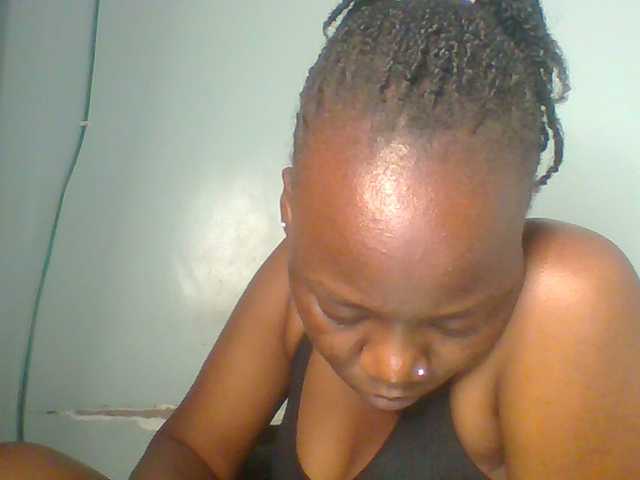 Lovely-browney live cam on BongaCams