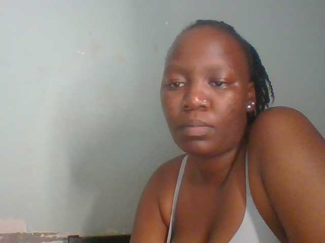 Lovely-browney live cam on BongaCams