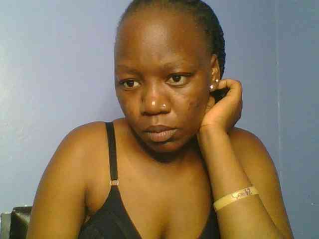 Model: Lovely-browney