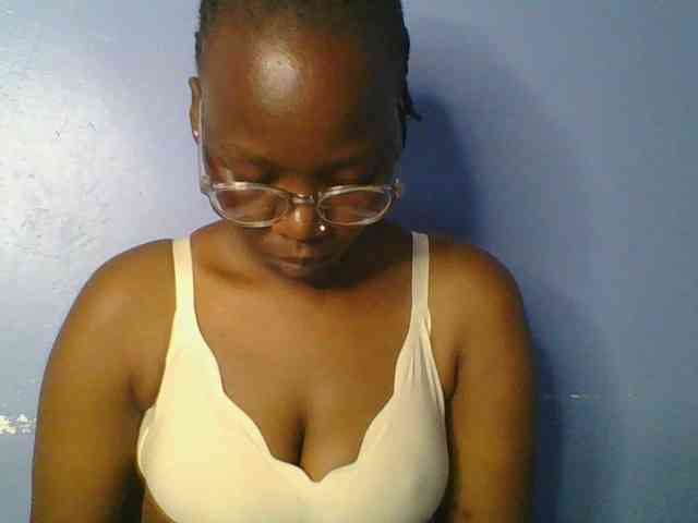 Lovely-browney webcam