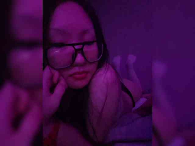 EricaPretty webcam