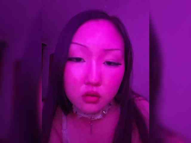 EricaPretty webcam
