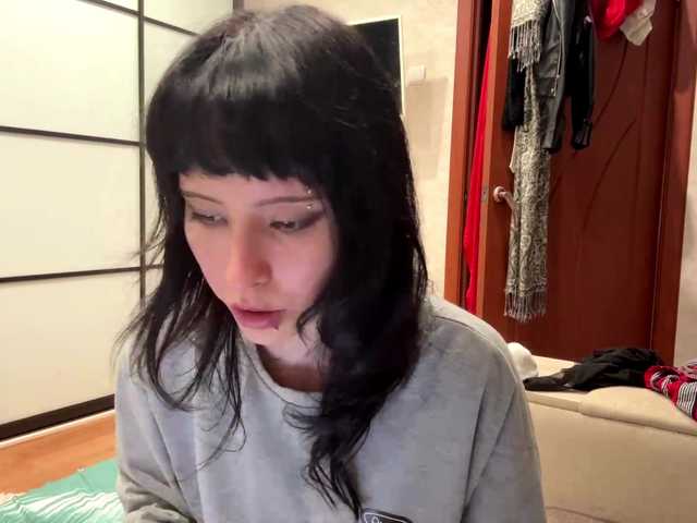 SharieHirstein live cam on BongaCams
