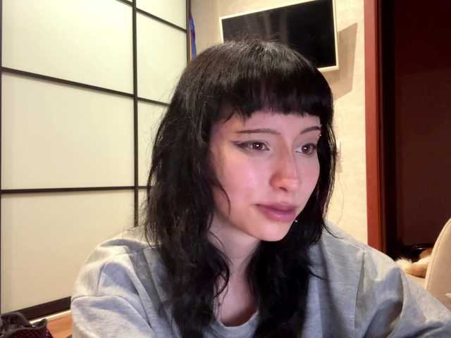 SharieHirstein live cam on BongaCams