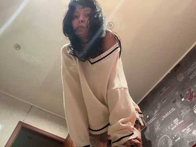 SharieHirstein live cam on BongaCams