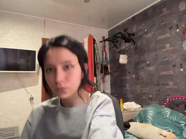 SharieHirstein live cam on BongaCams