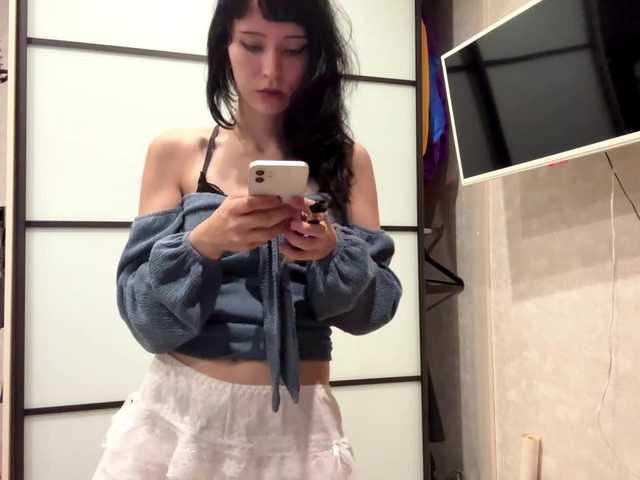 SharieHirstein live cam on BongaCams