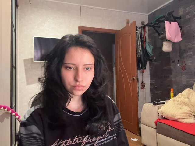 SharieHirstein live cam on BongaCams