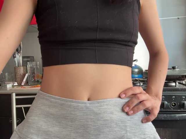SharieHirstein live cam on BongaCams