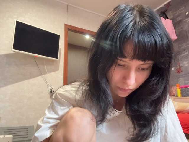 SharieHirstein live cam on BongaCams
